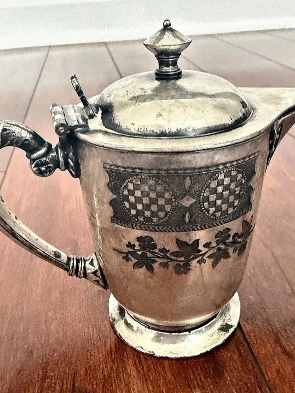 Antique Meriden Co Quadruple Silver Plate Hinged Lid Creamer Pitcher #28, 5”